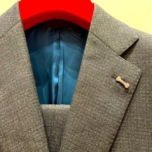 Suitsupply Custom Designed 38S Wool Suit